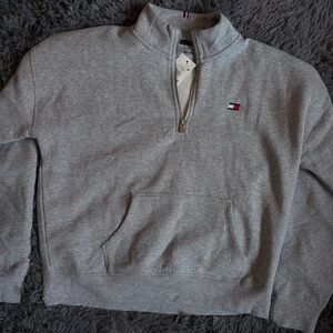 Tommy Hilfiger Women’s Quarter Zip-Up Sweater in Heather Gray, NWT